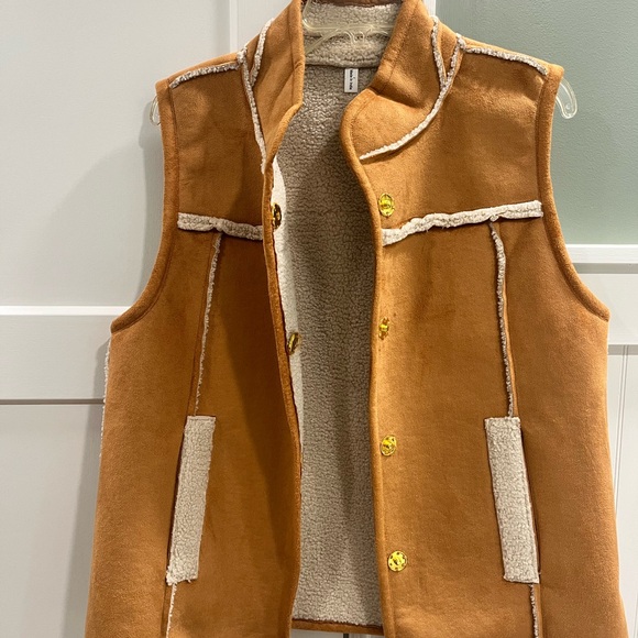 Tan Shearling Vest - Picture 1 of 3